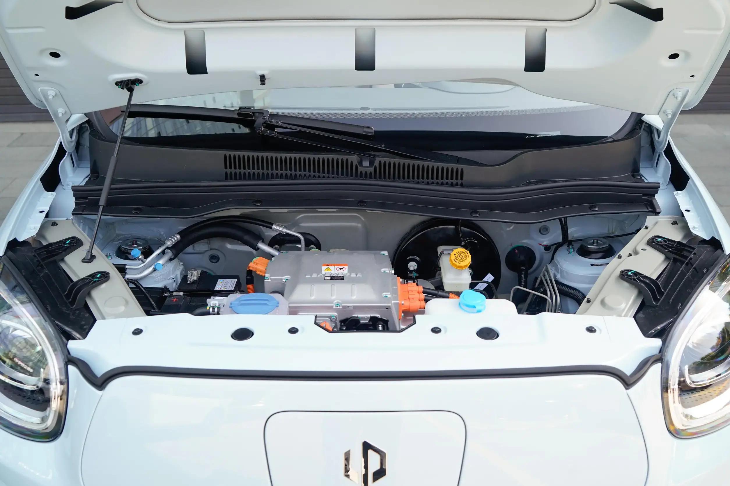 零跑t03车型详解,零跑t03豪华版续航测评