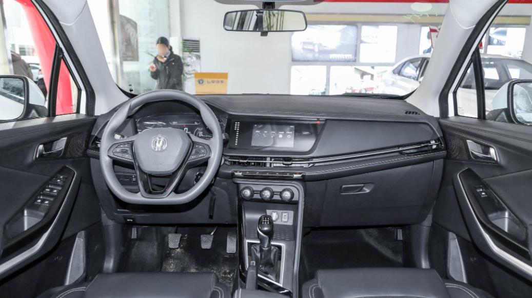 19款新款cs15,长安cs15自动挡真实油耗是多少