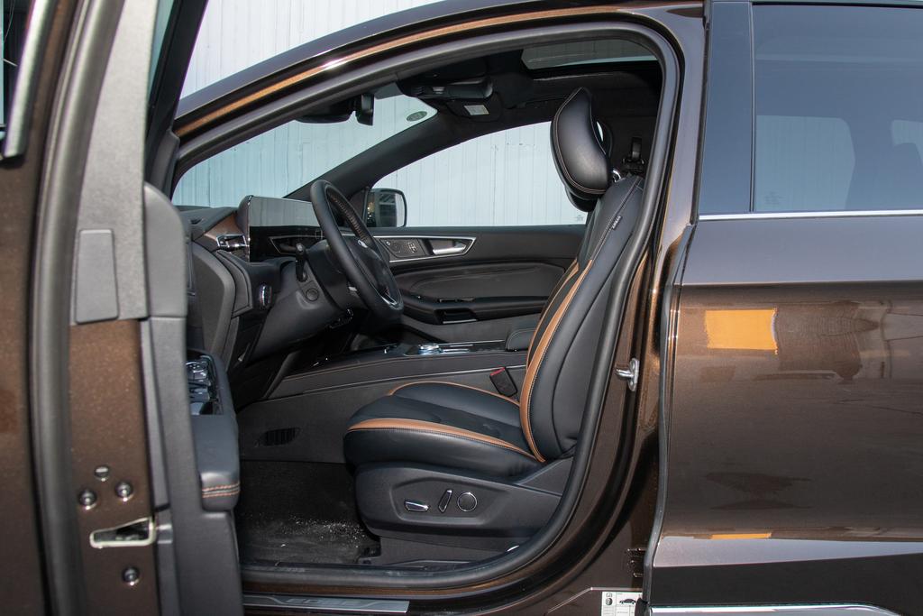 福特锐界再次现身轴距2850mm配8at,锐界plus轴距