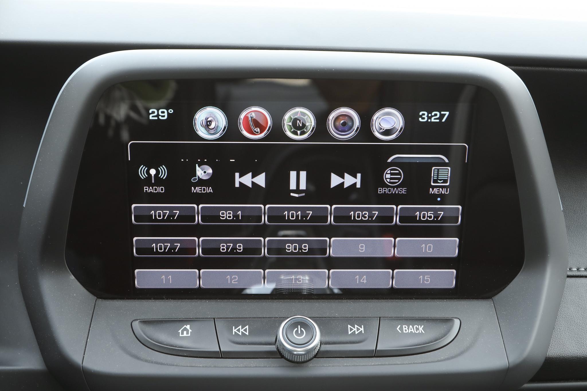 最令人着迷的三款大马力后驱车,美式肌肉车雪佛兰科迈罗解析