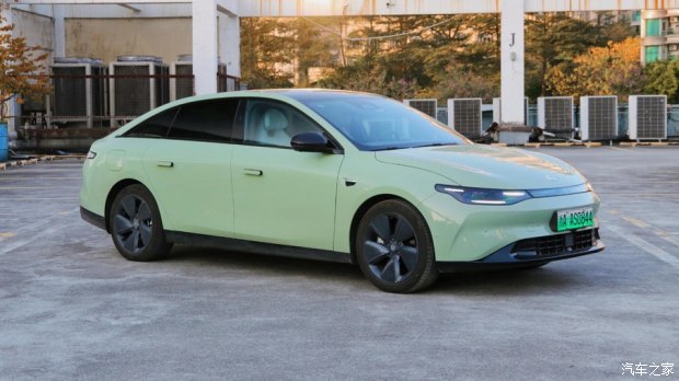 零跑c01增程和纯电驾驶质感,试驾零跑c01纯电最新落地价