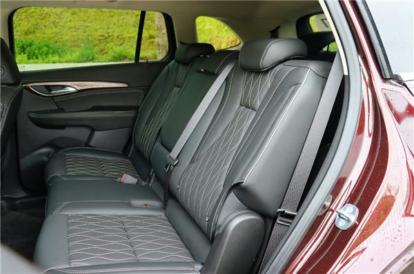 别克昂科威plus艾维亚深度试驾,2023款昂科威plusavenir艾维亚噪音