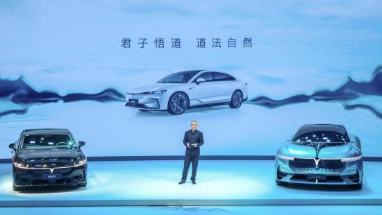 雅韵东方向光而行岚图追光售价32.29万