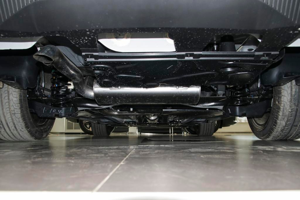 标致4081.2t是三缸的吗,标致408230thp质臻版