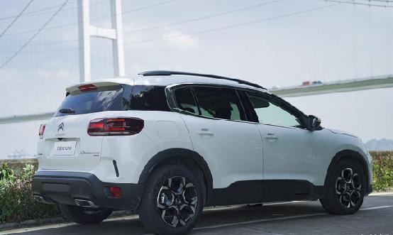 天逸共创版对比天逸beyond,天逸beyond新老车型对比