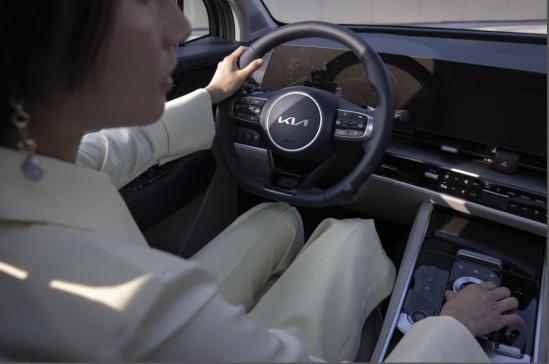 狮铂拓界手机和车机系统如何相连,起亚狮铂拓界如何更换车机界面