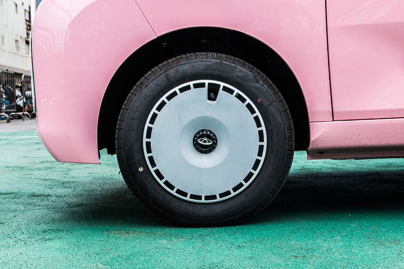 5万左右纯电代步小车,QQ冰淇淋·桃欢喜带来哪些惊喜呢?