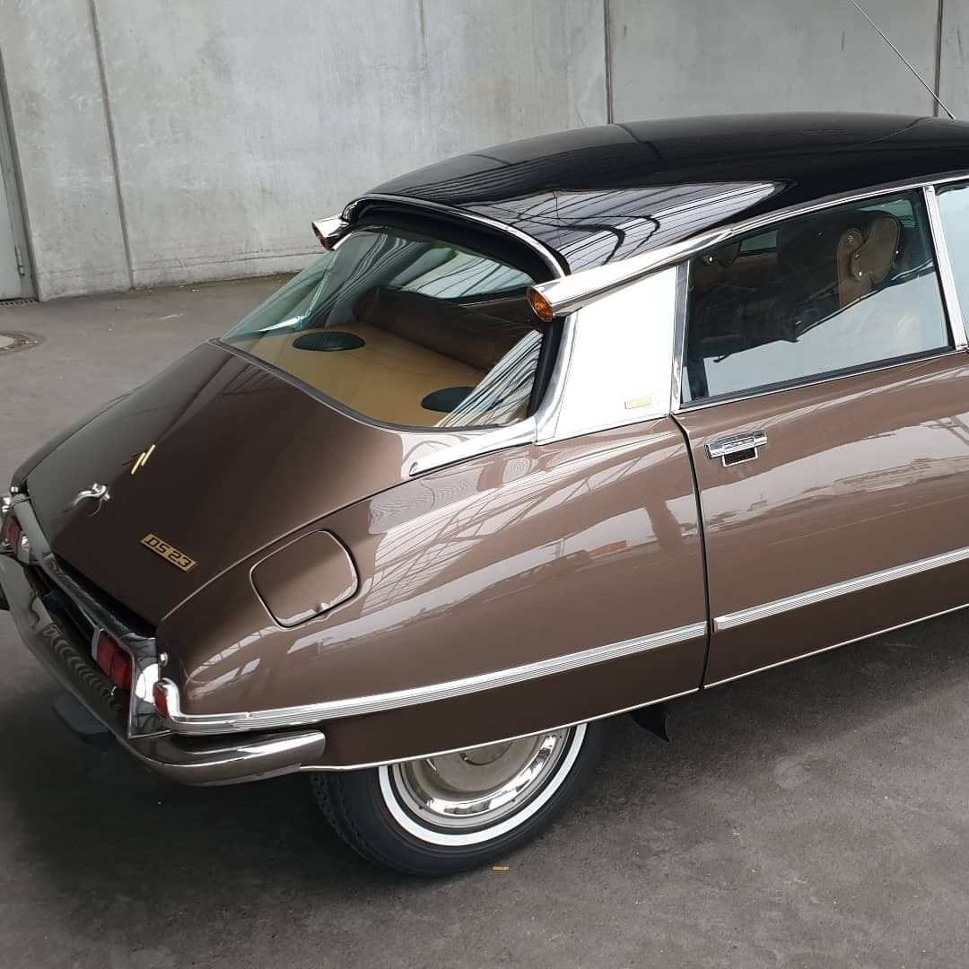 诞生于67年前的雪铁龙DS曾惊艳了世人