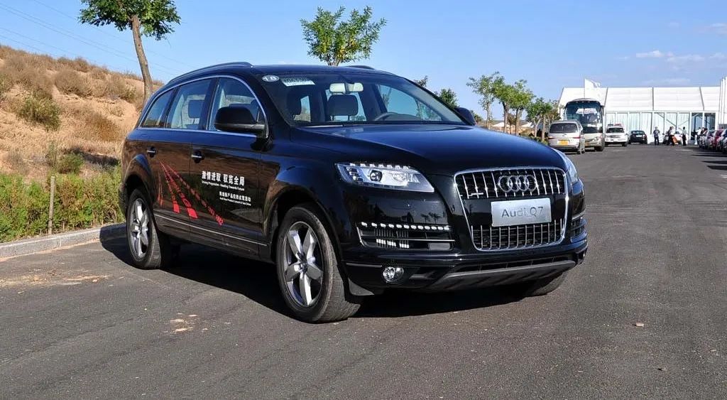 最美suv马自达cx8,最美suv宝马x3