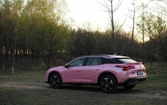 凡尔赛c5x最新款现车,十多万元性价比最高的车