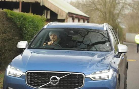 绿茵传奇推荐,沃尔沃xc60蝶贝灰和白色怎么选