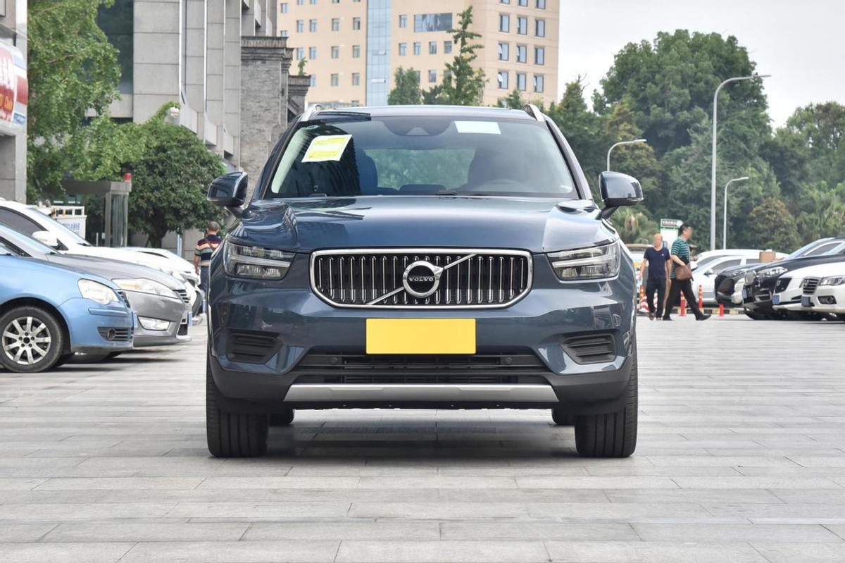沃尔沃xc40和新款宝马x1选哪个,沃尔沃xc40和宝马x1比较