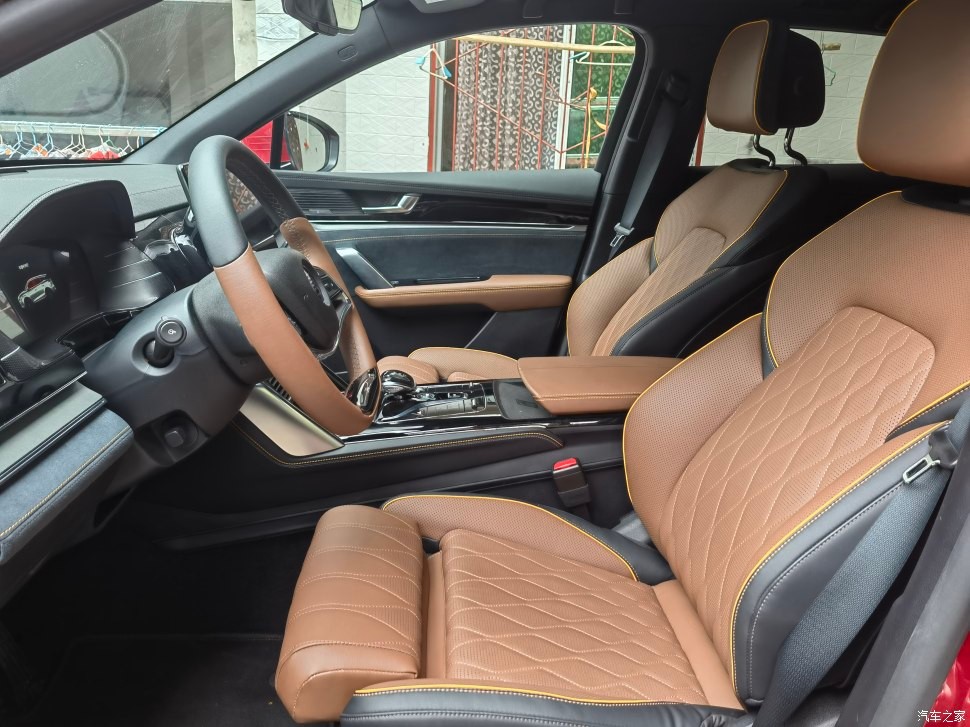 唐的哪种座椅布局最好,唐的座椅布局