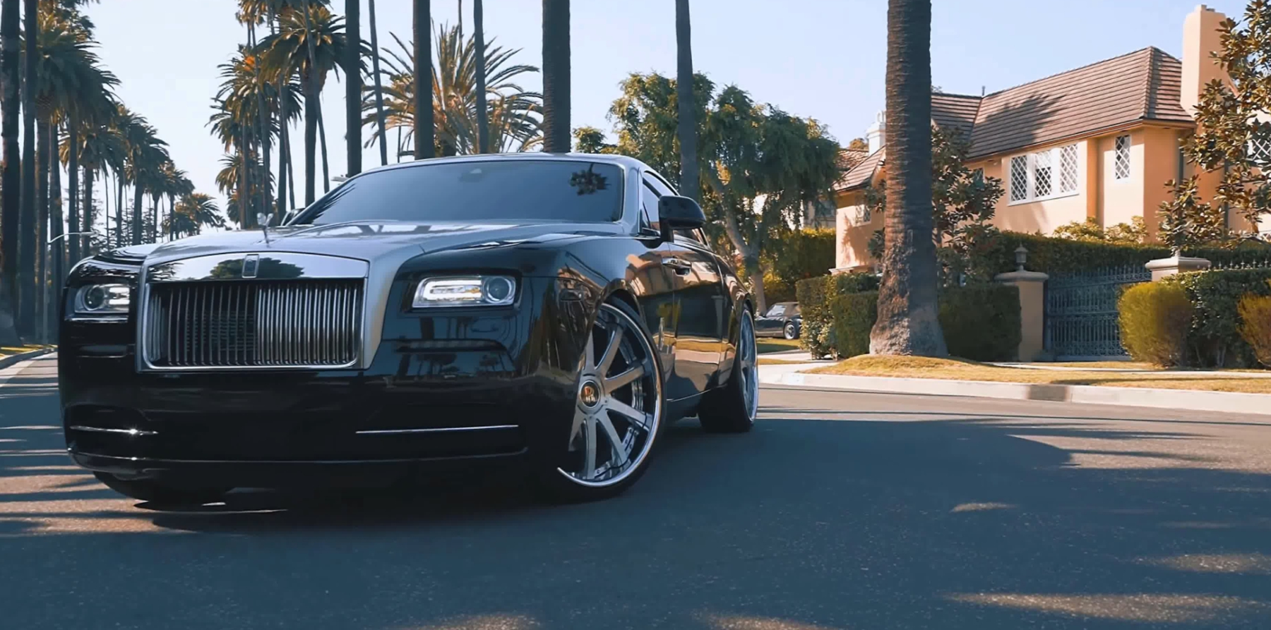 为什么不见劳斯莱斯跑高速,高速上为什么不见劳斯莱斯