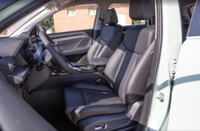 五菱新款suv星辰7座,五菱suv星辰7座混动