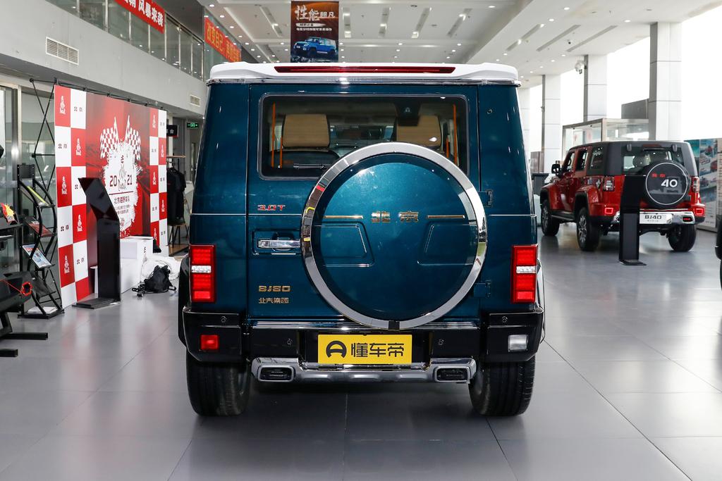 3.0tv6插电混越野车,搭6.2升v8引擎