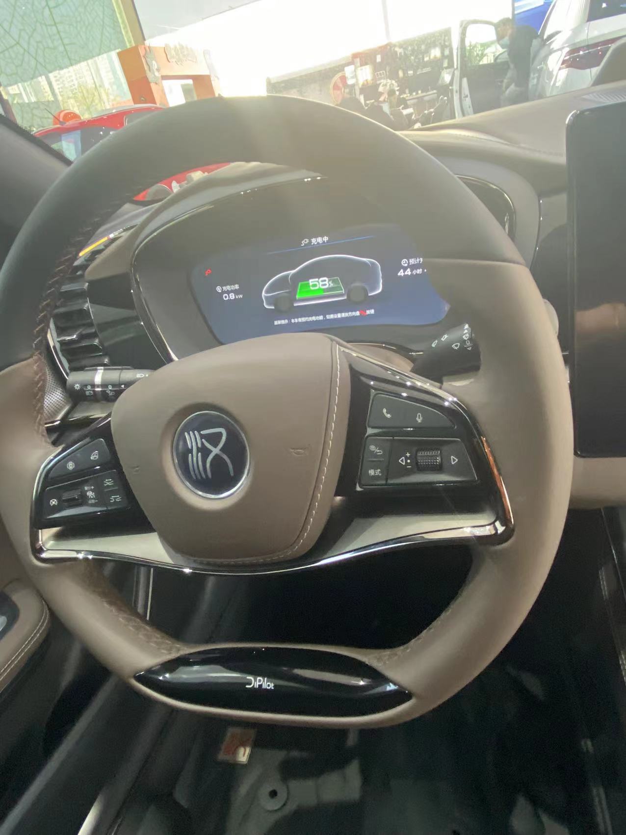 送生日礼物给老婆现金,送老婆生日礼物要有意义的