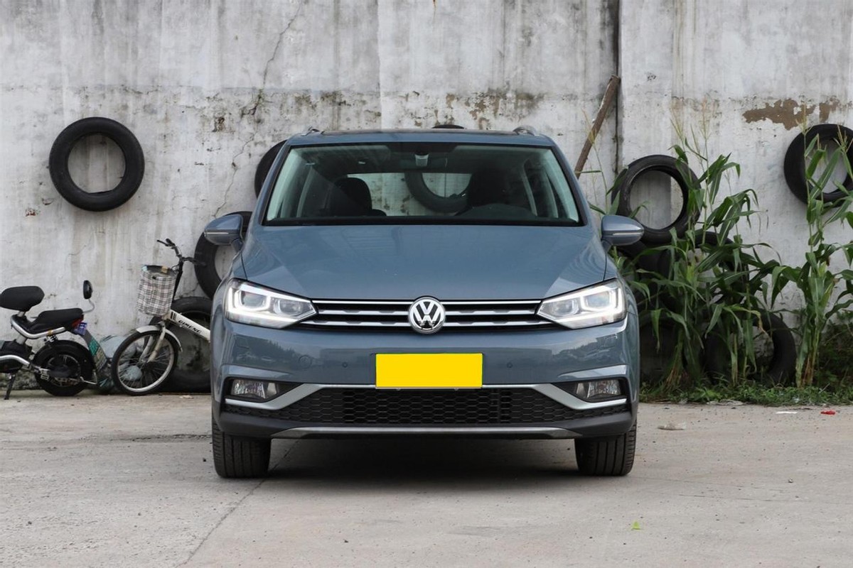 2017款大众途安l6座版顶配报价,大众途安l6座空间体验