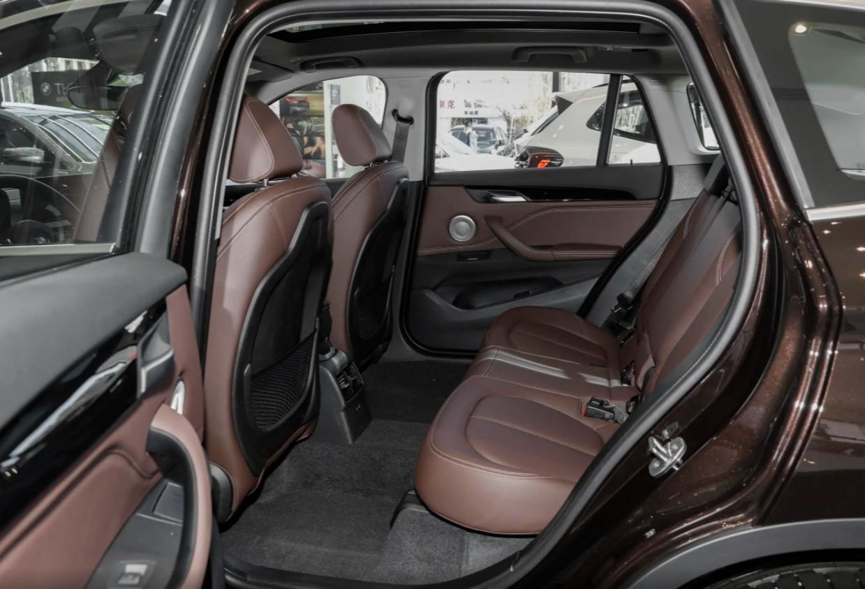 宝马x1奥迪q3沃尔沃xc40怎么选,奥迪q3pk宝马x32.0t试驾