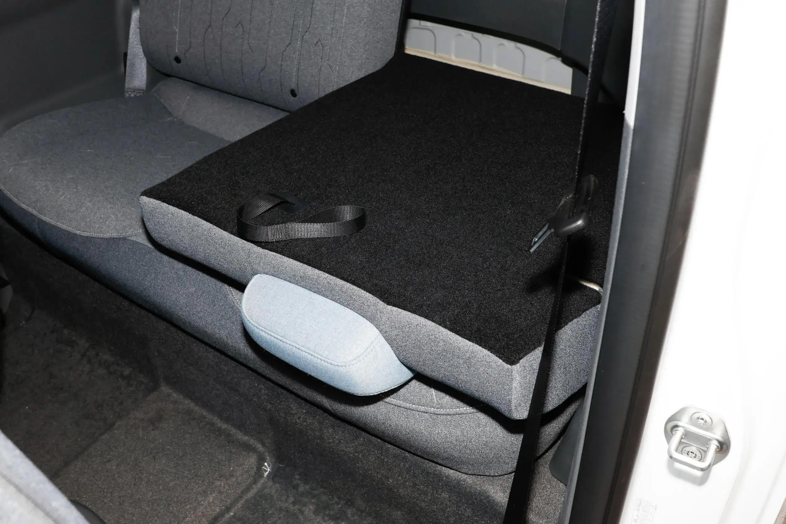 吉利熊猫mini最高续航,吉利熊猫mini落地价格