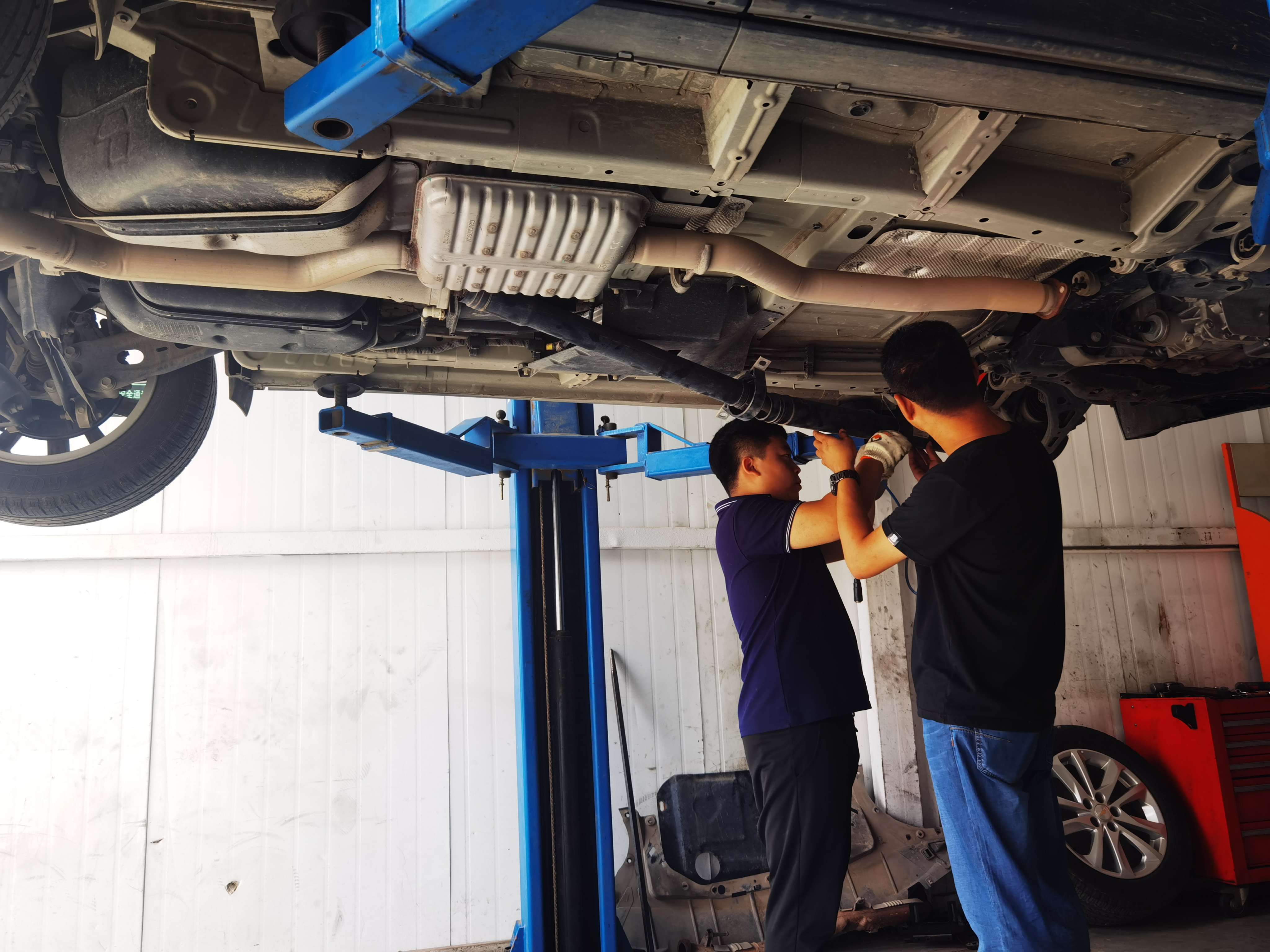 探界者变速箱保修几年,探界者6at变速箱质保多长时间