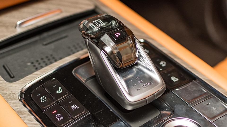 坦克500和普拉多对比,坦克500和普拉多哪个油耗高