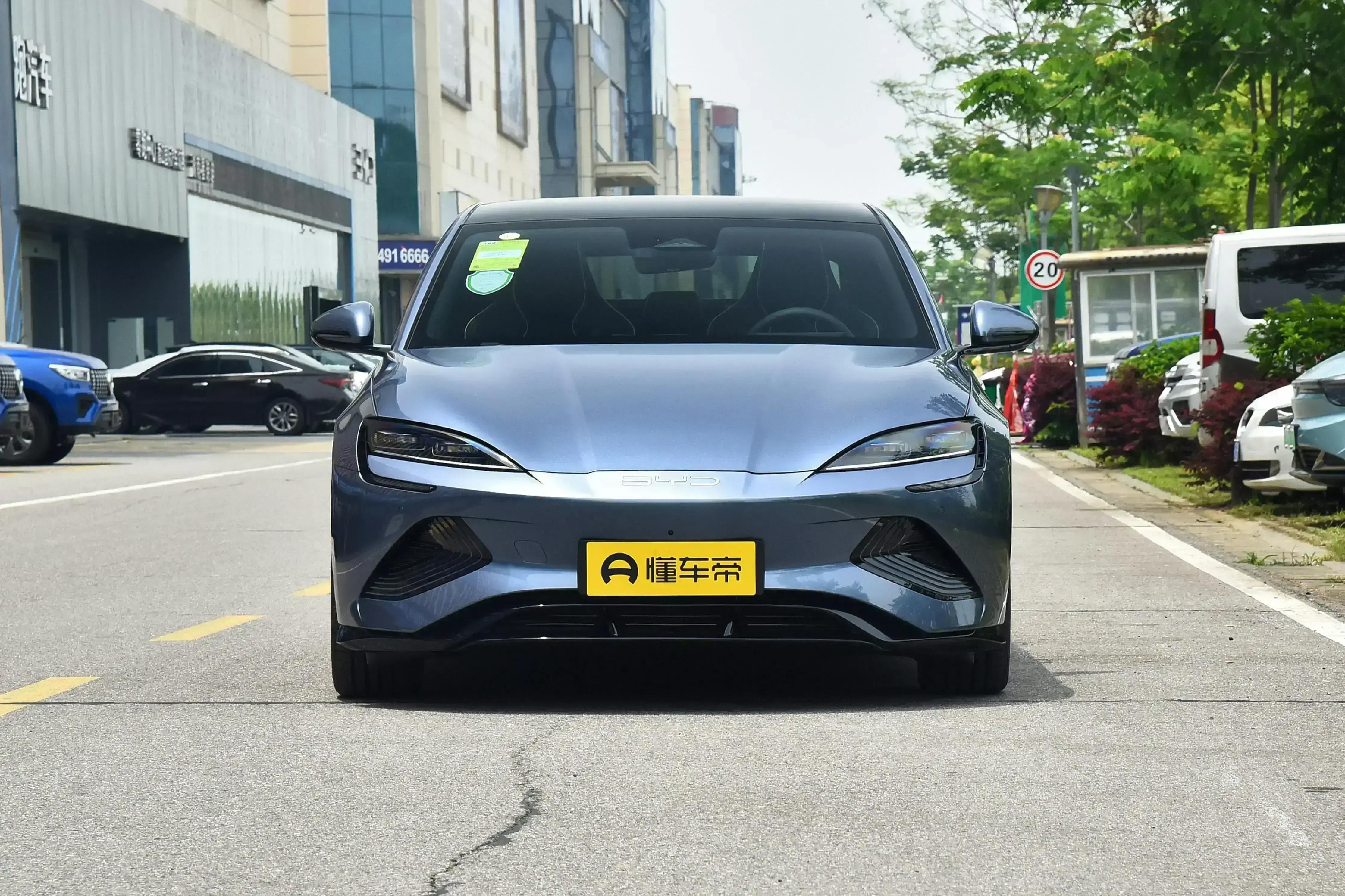 比亚迪海豹续航1000km纯电动汽车,全新比亚迪海豹纯电版2023落地价