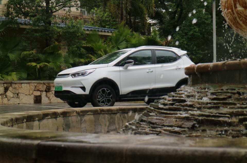 比亚迪元pro测评7.98万,比亚迪元pro新能源2021款落地价