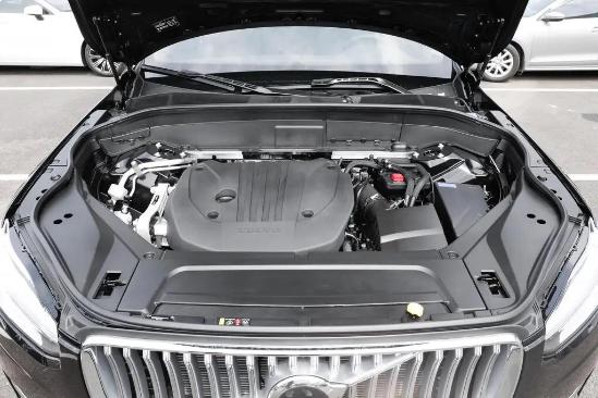 纯电suv和燃油suv走烂路谁更强,纯电suv和纯电轿车哪个好