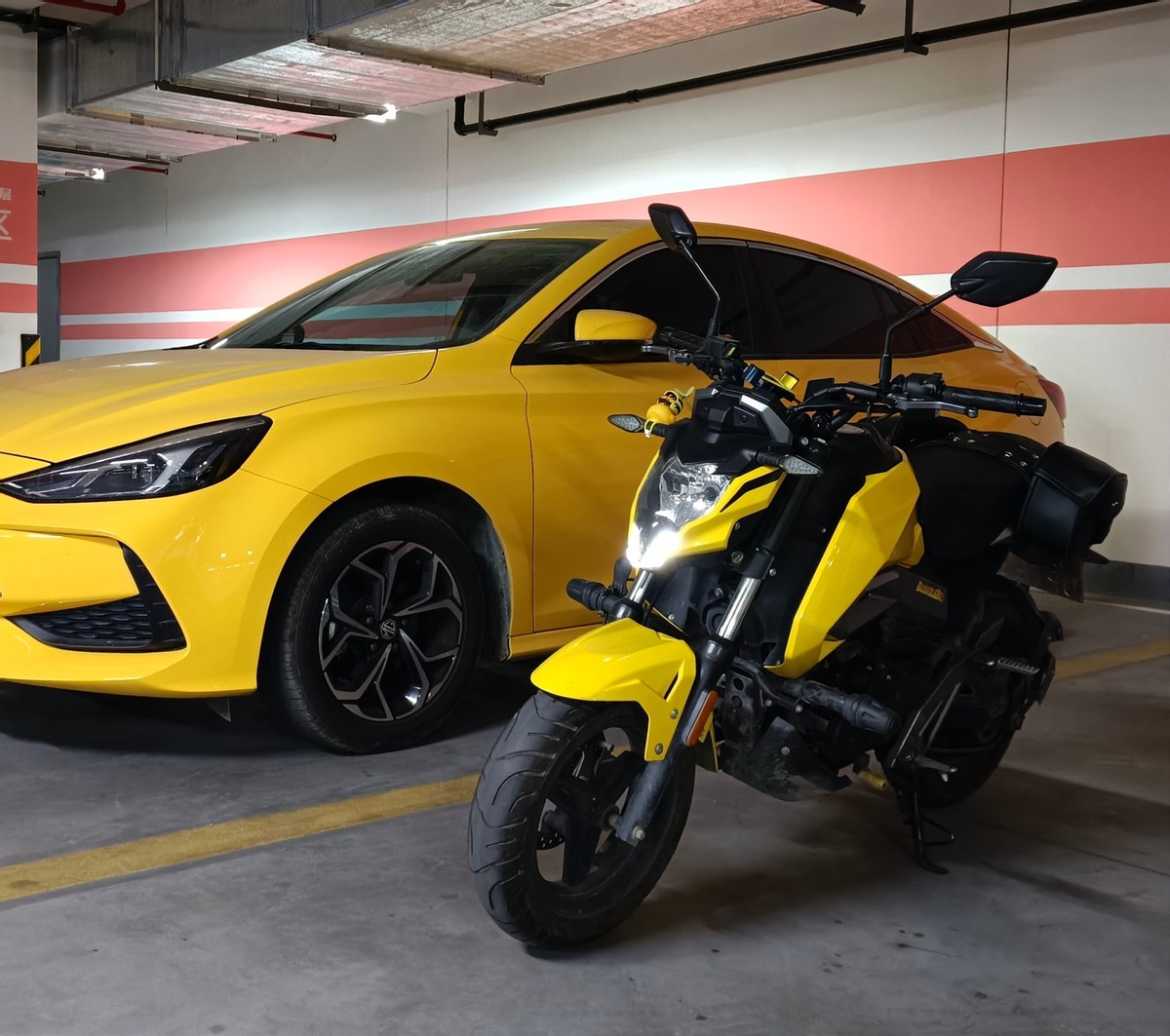 春风st狒狒发动机质量怎么样,22年春风狒狒125st红色