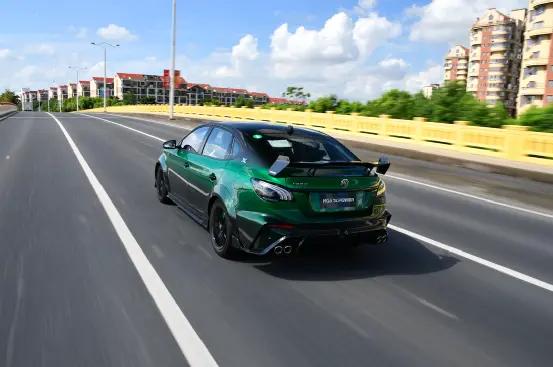 上汽名爵全新mg6试驾,全新名爵mg6赛道试驾视频