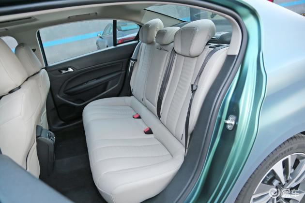 不吹不黑的感觉,不吹不黑标致4008怎么样