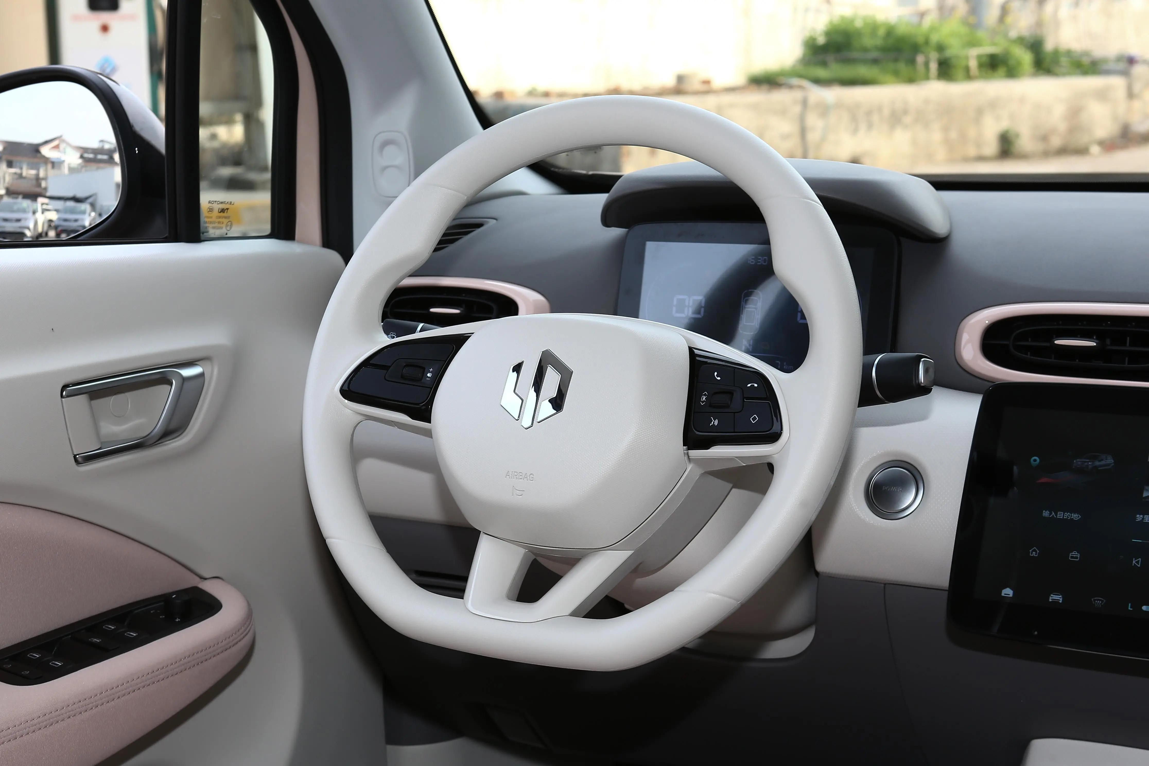 女生买什么小车合适20万,适合女性开的安全性能好的车