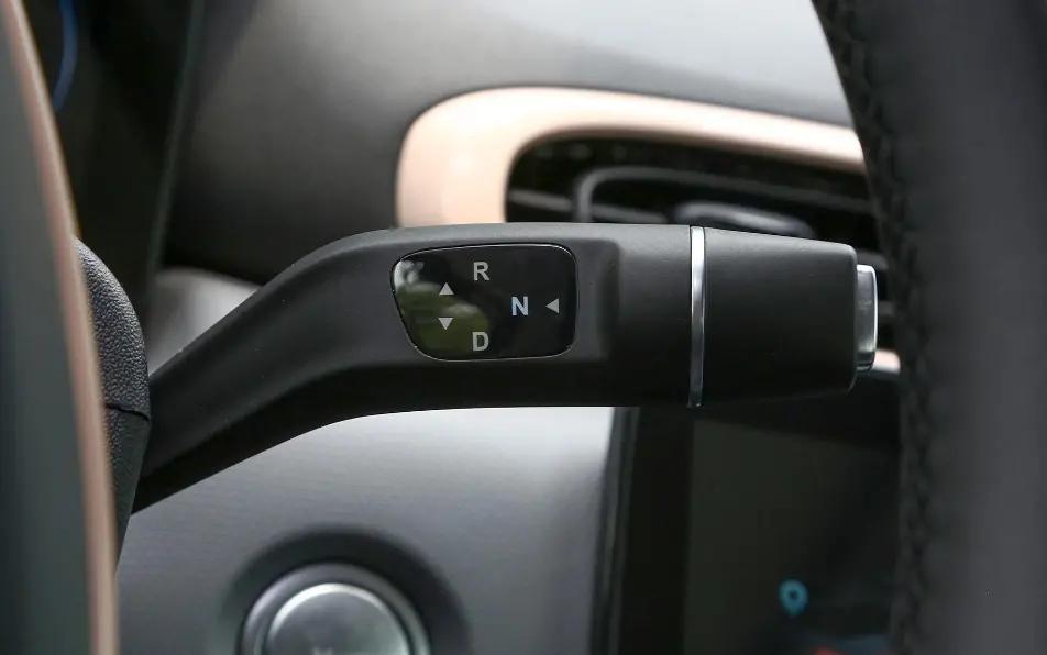 售8.95万元新款零跑t03特别版上市,t03续航6万