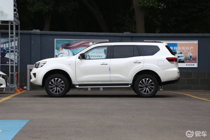 国产可家用可越野的硬派suv推荐,50万以上性价比高的硬派越野suv