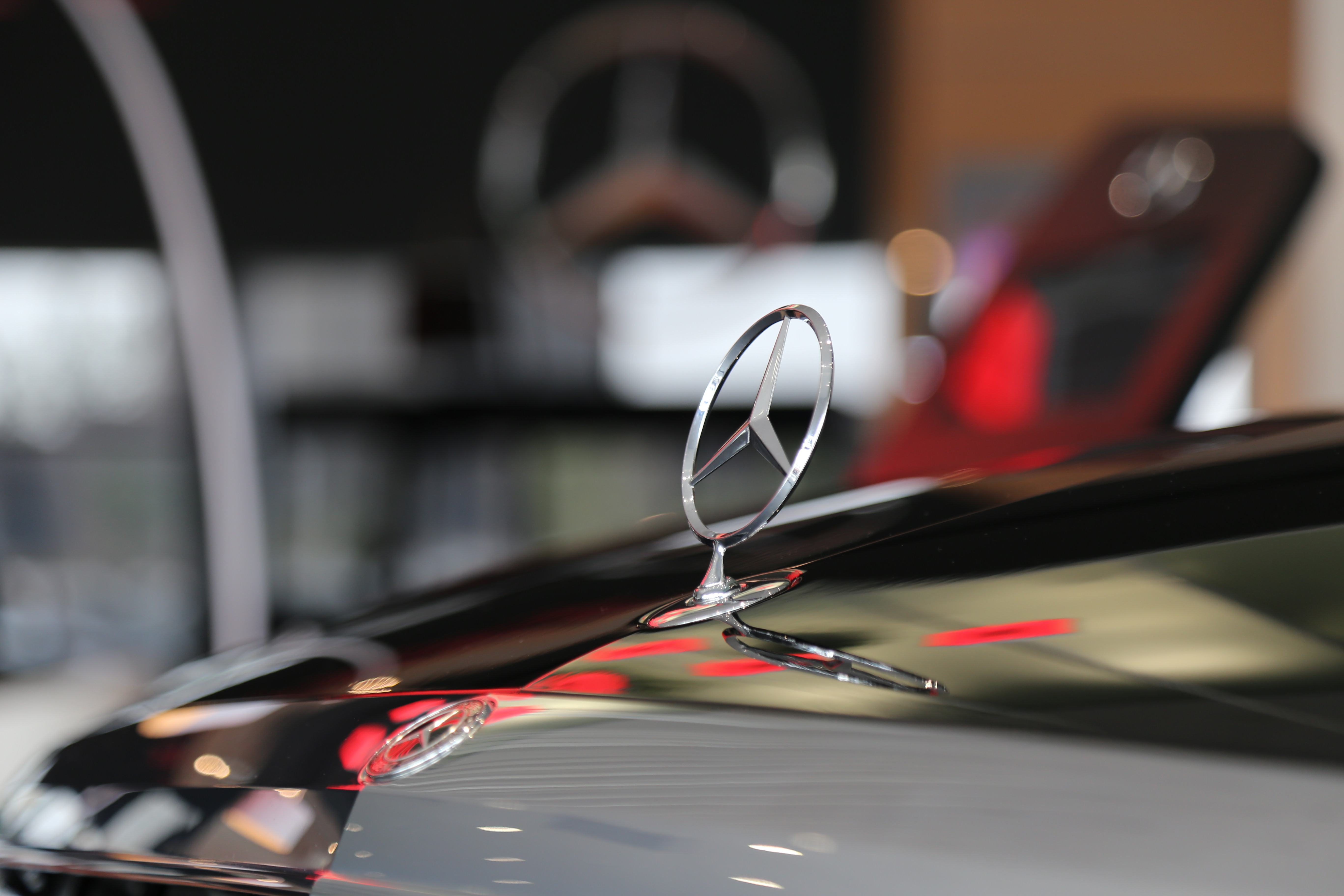 华星锦业奔驰中心,岳阳华星锦业奔驰4s店