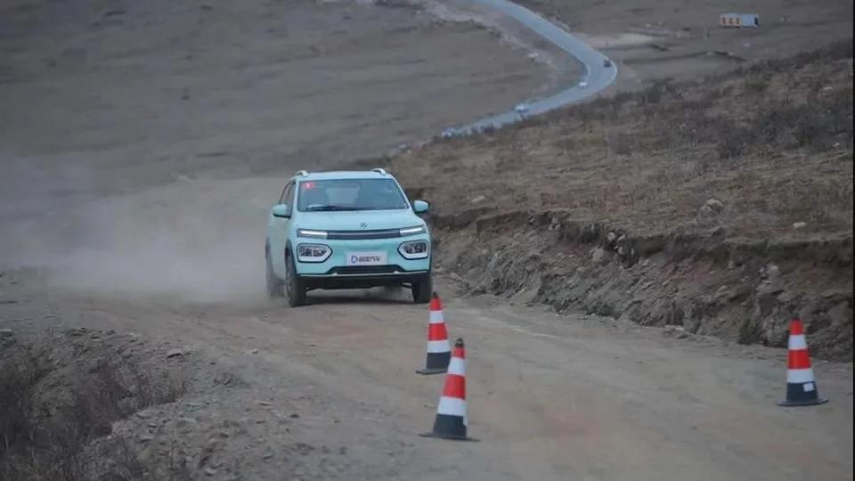 纳米box新能源车最低配落地价,纳米box6万级纯电车