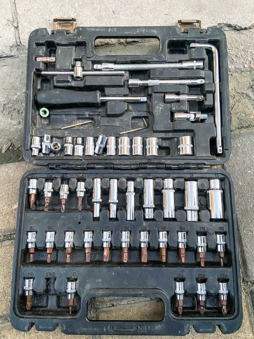 哈弗h6电池没电陡坡缓降故障,长城h6老2011款钥匙怎么换电池