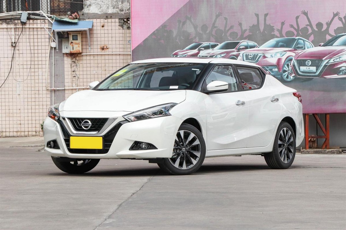 油耗低至5.3L，与轩逸同平台打造，为何日产蓝鸟被市场冷落？