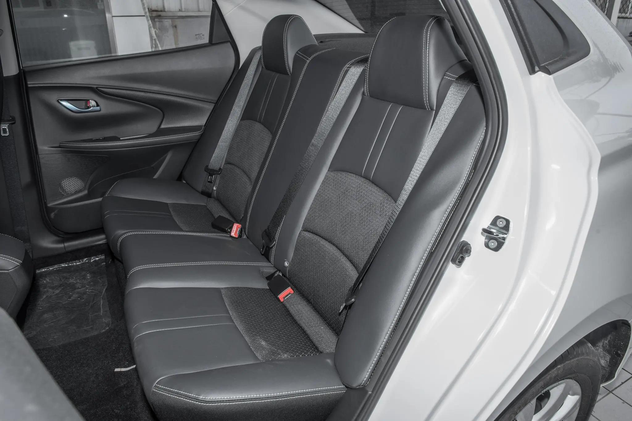 长安悦翔7评测,长安悦翔2012款1.5l油耗多少