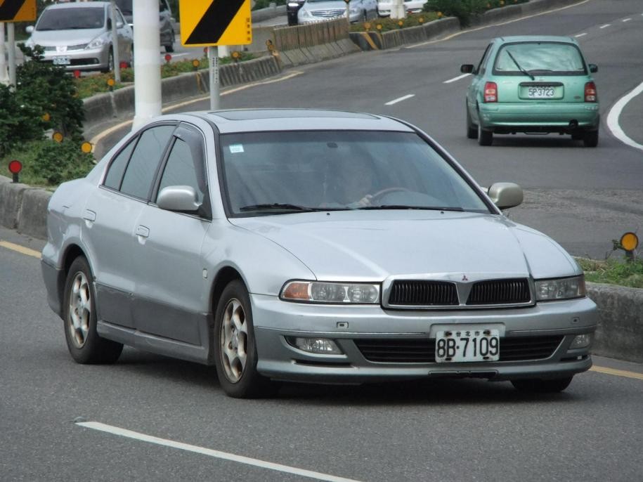 宝岛车事|不可貌相的“鲨鱼头”——三菱第八代戈蓝的那些事