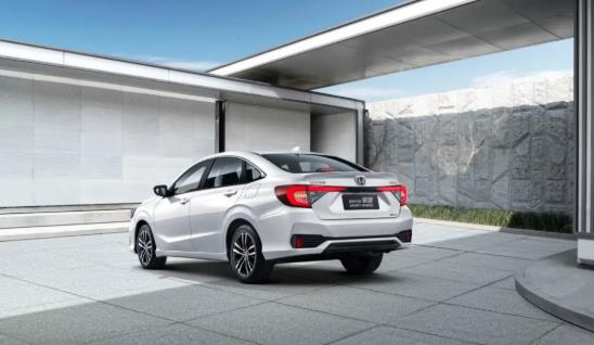 媒体视角沉浸,媒体思维角度有哪些特点