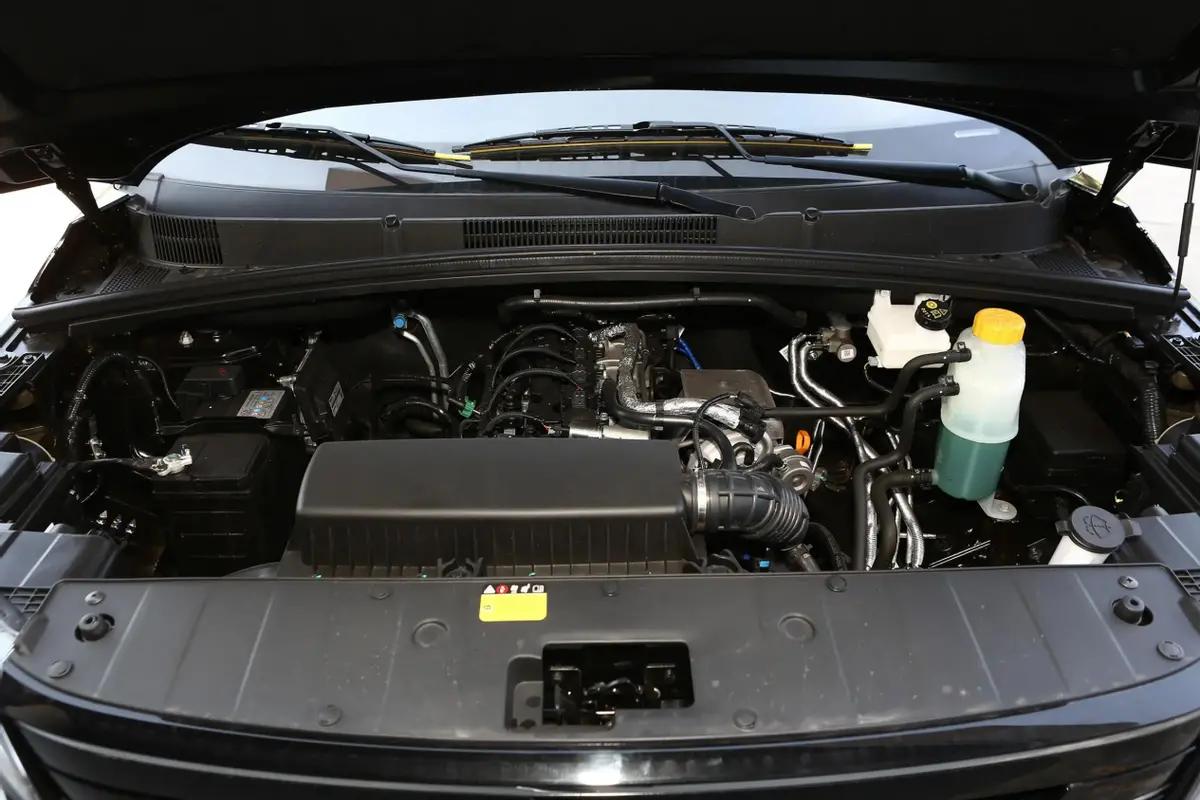 五菱征程与菱智m5l车厢尺寸对比,东风风行菱智m5和m5l区别在哪