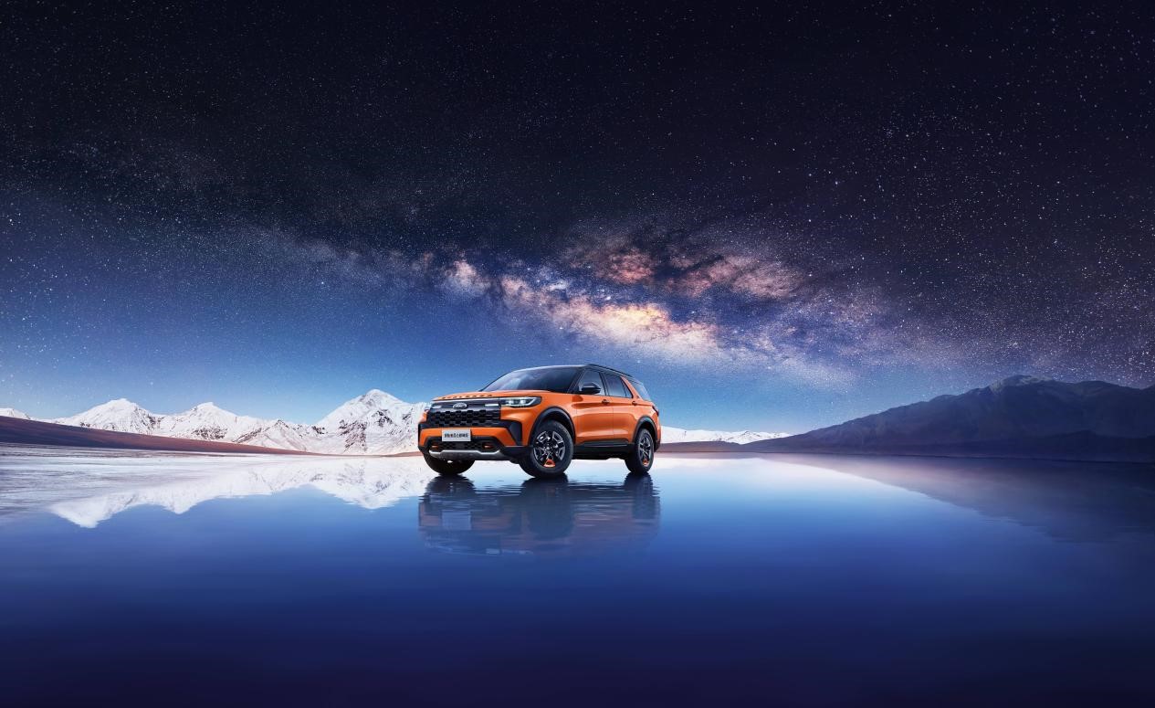 福特昆仑巅峰版顶级豪华版,豪华版福特探险者