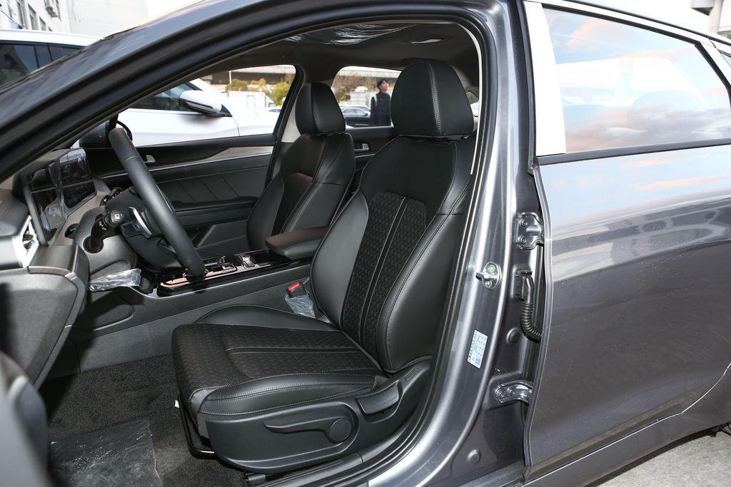 起亚k5试驾2020款2.0t多少钱,起亚k5试驾车出售