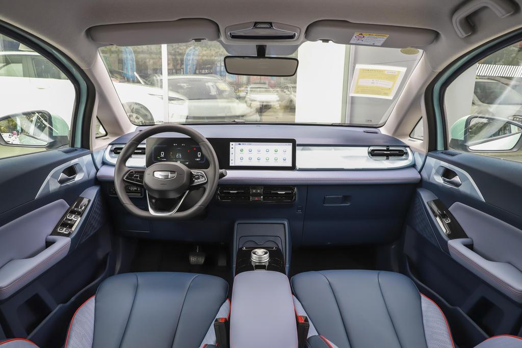 幸福有礼,贵港几何E购车优惠0.3万元