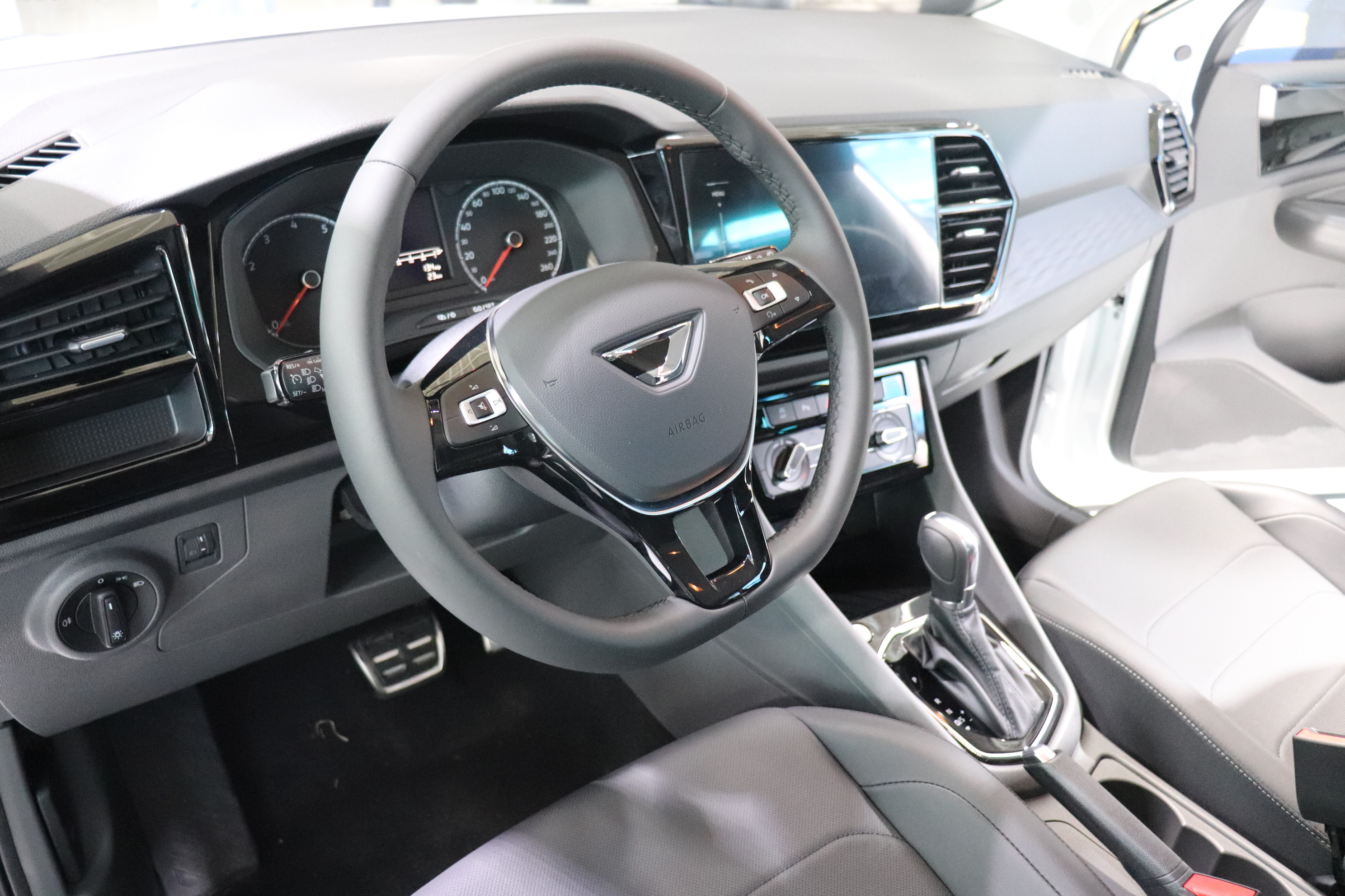 捷达suv新款vs5和xrv哪个值得入手,10万元的德系suv捷达vs5来袭