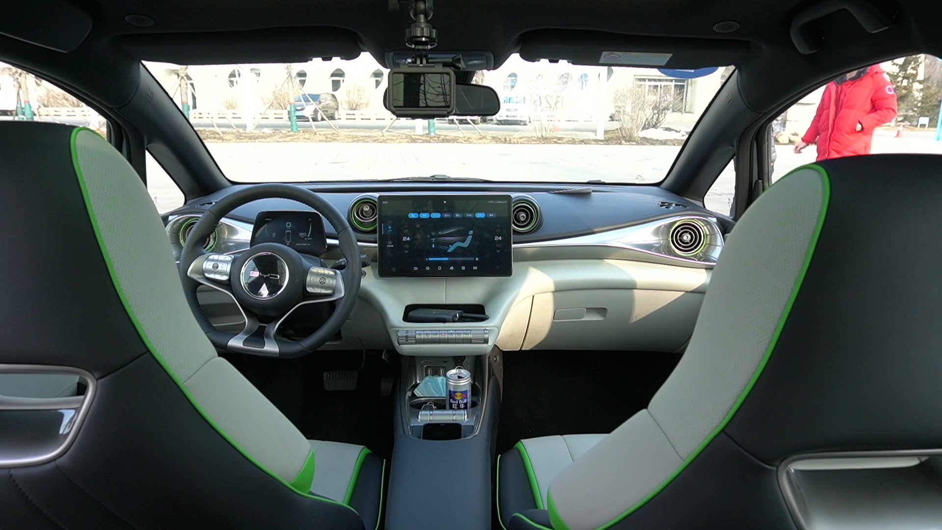 比亚迪海豚用户吐槽的问题,为啥比亚迪海豚销量高