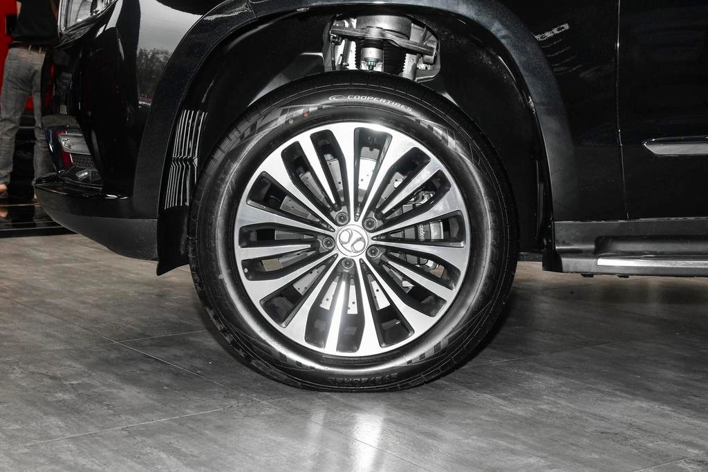 北京bj90豪华大型suv,全新bj90最高配四驱4.0