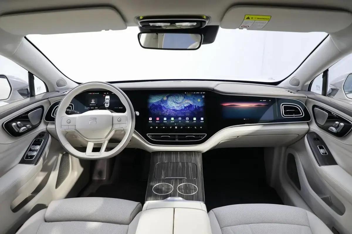 飞凡汽车f7欲凭驾控智能化突围,智能舒适的飞凡f7现已焕新升级